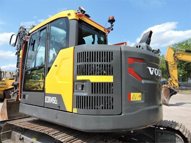 Гусеничный экскаватор VOLVO ECR145