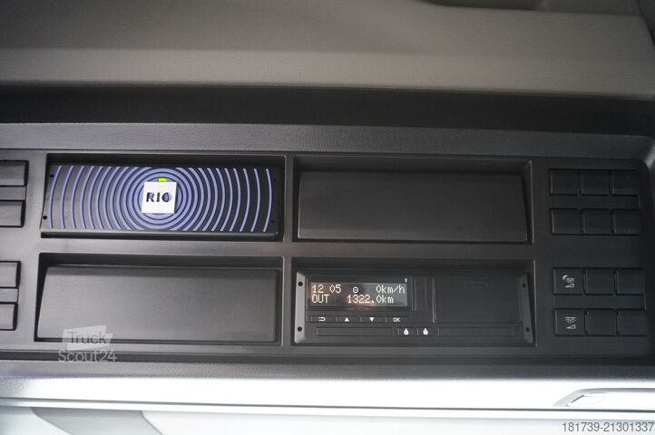 Ciężarówką chłodnia MAN TGX 26.400 / IGLOOCAR 20 pallets