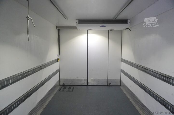 Chłodnia Bitemperatura Renault D210 12T / Bitemperature Refrigerator