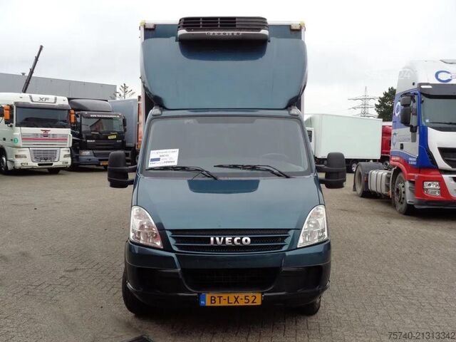 Refrigerated/freezer transport (closed box) Iveco Daily 50c15 x+ Manual + Carrier + Flower transp...