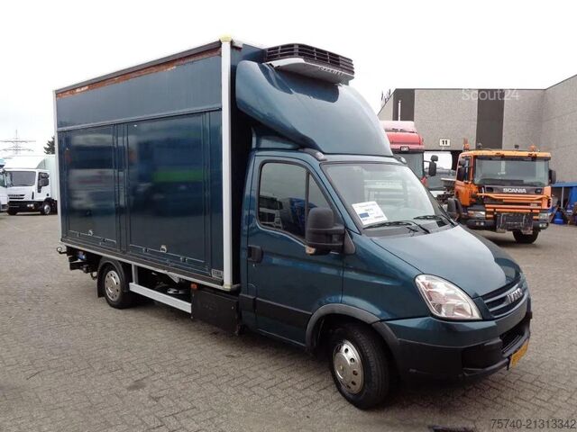 Refrigerated/freezer transport (closed box) Iveco Daily 50c15 x+ Manual + Carrier + Flower transp...
