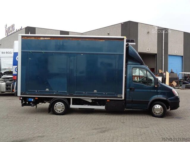 Refrigerated/freezer transport (closed box) Iveco Daily 50c15 x+ Manual + Carrier + Flower transp...
