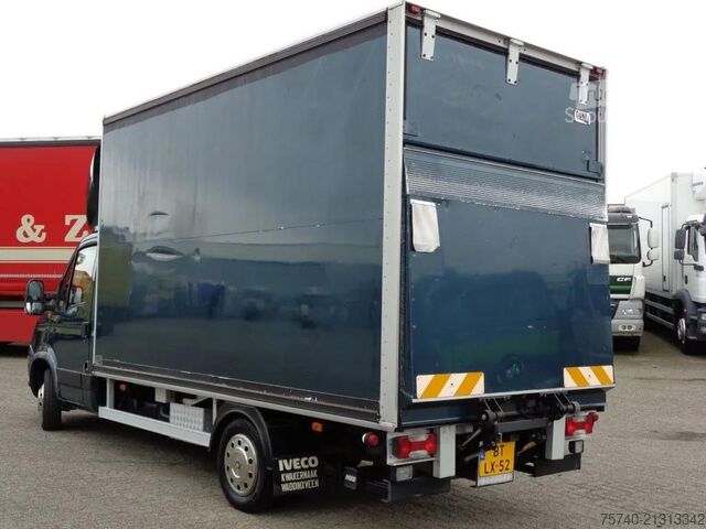 Refrigerated/freezer transport (closed box) Iveco Daily 50c15 x+ Manual + Carrier + Flower transp...