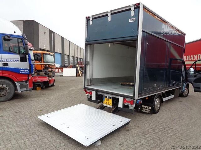 Refrigerated/freezer transport (closed box) Iveco Daily 50c15 x+ Manual + Carrier + Flower transp...