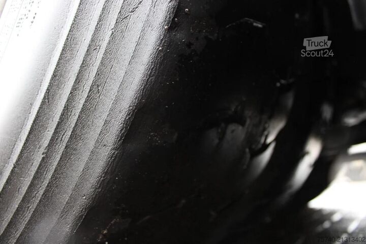 Piattaforma di carico MAN TGX 26.440 + EURO 5 + Right Hand Drive