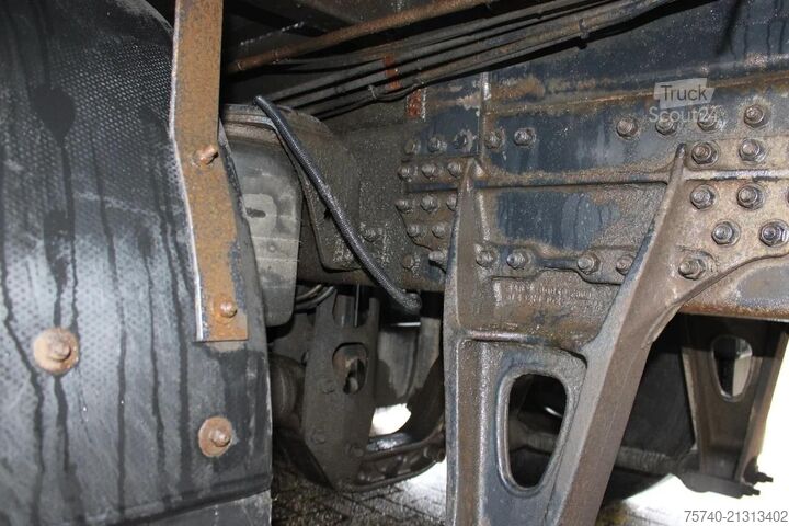 Piattaforma di carico MAN TGX 26.440 + EURO 5 + Right Hand Drive