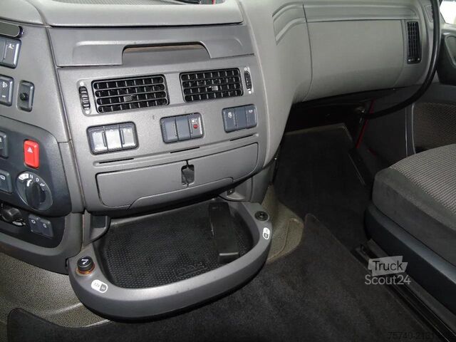 Padrão-SZM DAF XF 440 + euro 6 + ssc