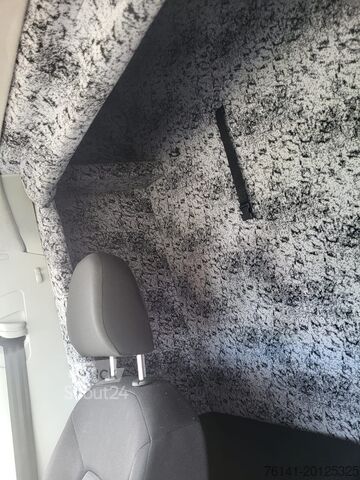 Transporter med koffert MAN TGE 3.180 Koffer mit Schlafbett