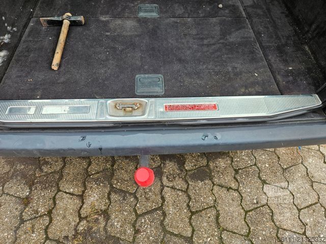 Minibus MERCEDES-BENZ 200 T-Modell LEDER Automatik