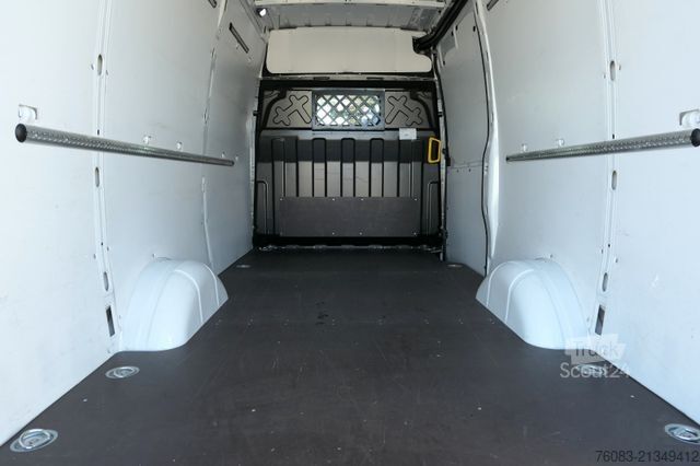 Furgoneta de caja alta IVECO Daily35-160 L2H2 Neues Modell Klima Parksensoren