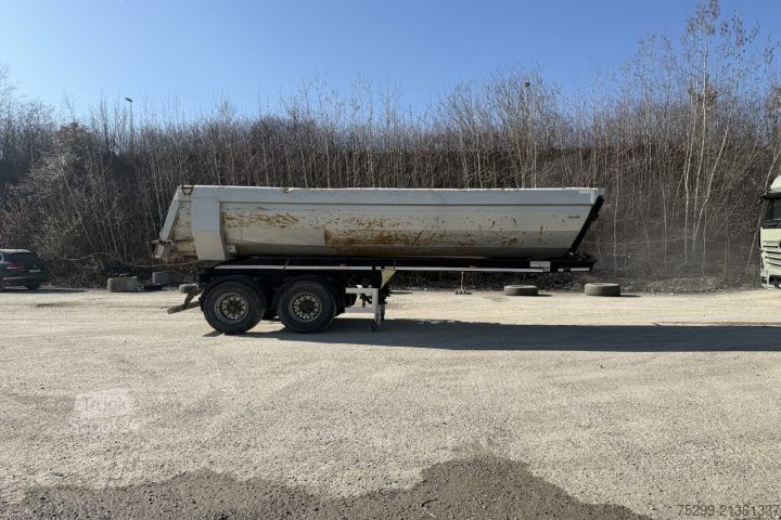 Semiremorcă basculantă  SKM Kipper / Swiss-Vehicle