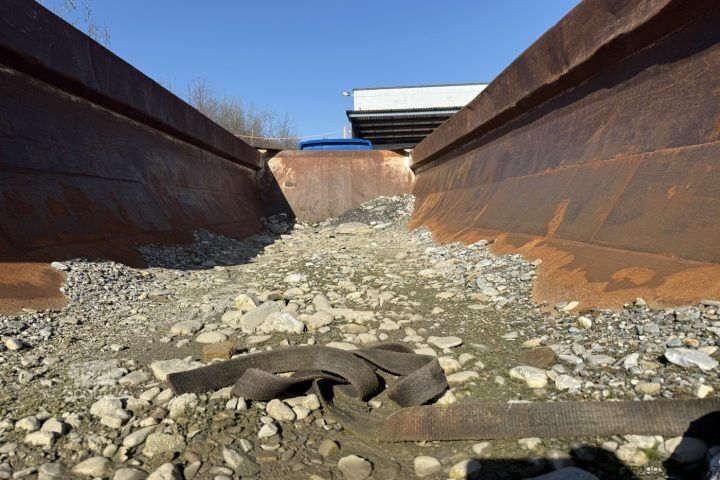 Semiremorcă basculantă  SKM Kipper / Swiss-Vehicle