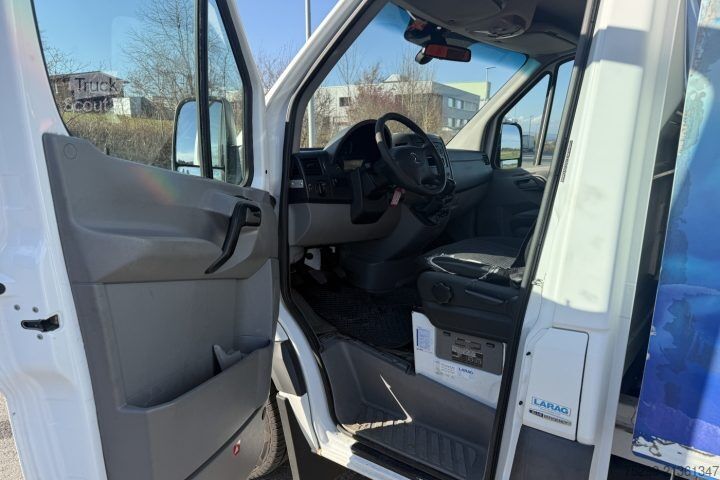 Camión frigorífico Mercedes-Benz 516 CDI Kühlkoffer/HB / Swiss-Vehicle