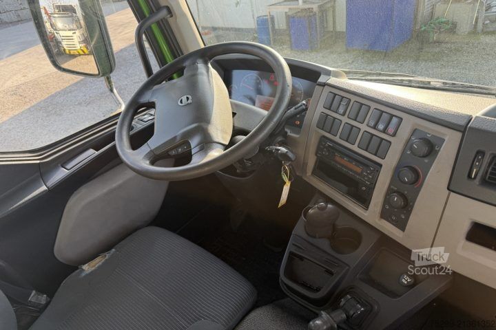 Skříňový nákladní automobil Volvo FLL-290 4x2R Getriebeschaden / Swiss-Vehicle