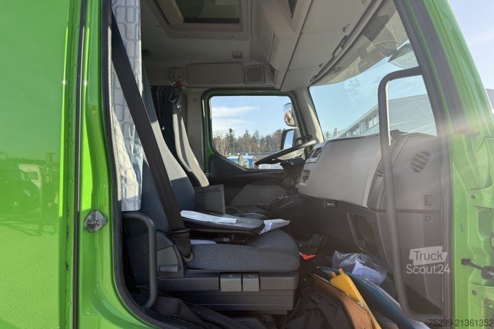 Skříňový nákladní automobil Volvo FLL-290 4x2R Getriebeschaden / Swiss-Vehicle