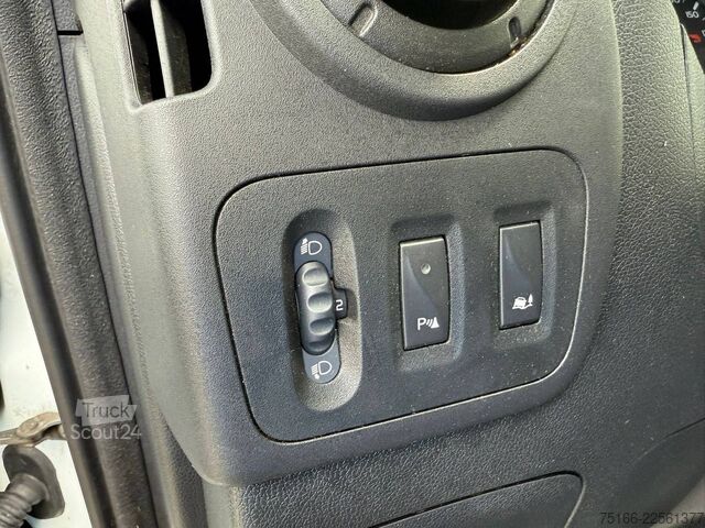 Vans ar augstu jumtu RENAULT MASTER Kasten L2H2 IL 3,05 m Hochdach+KLIMA