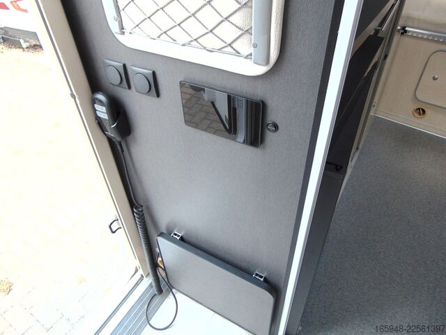 Halvintegrerad husbil ACROSS 689 CDH Rollstuhllift -barrierefrei AUTOMATIK