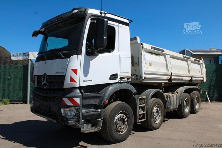 Тристранен самосвал MERCEDES-BENZ 3245 8x4 BB BORDMATIK UNFALL Nr.: 631