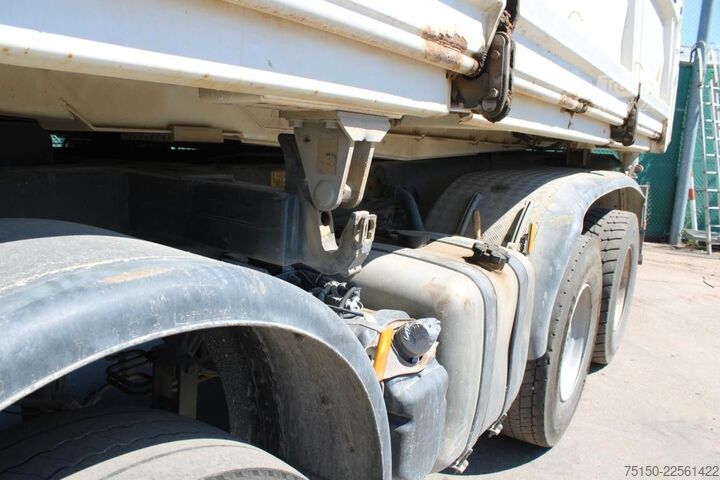 Тристранен самосвал MERCEDES-BENZ 3245 8x4 BB BORDMATIK UNFALL Nr.: 631