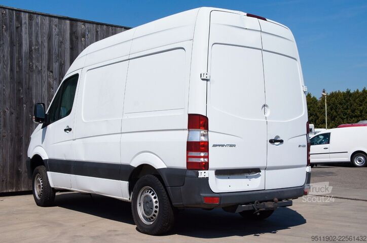 Kastenwagen hoch MERCEDES-BENZ Sprinter 211 CDi L1H2 diebstahlschaden!
