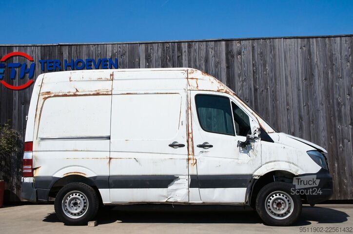 Kastenwagen hoch MERCEDES-BENZ Sprinter 211 CDi L1H2 diebstahlschaden!