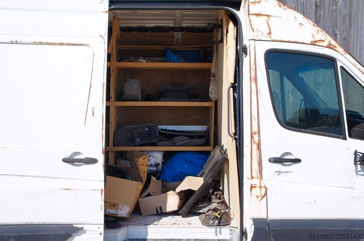 Kastenwagen hoch MERCEDES-BENZ Sprinter 211 CDi L1H2 diebstahlschaden!