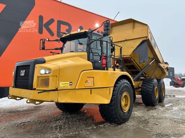 Dumper Caterpillar 745 6x6 FIRST REG 11.2020 / AC / BOX L=5762 mm