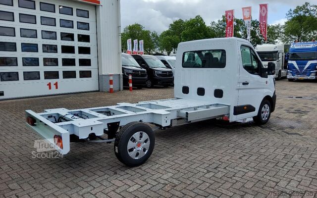 Chassi med hytt Renault Master E-TECH 87 KW FWD EL - 4 TON'S CHASSIS / ...