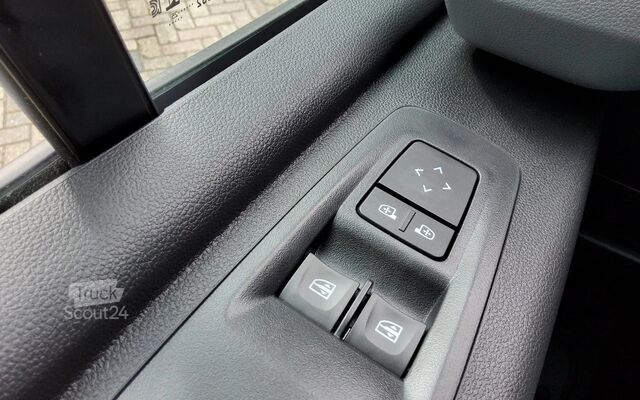 Chassi med hytt Renault Master E-TECH 87 KW FWD EL - 4 TON'S CHASSIS / ...
