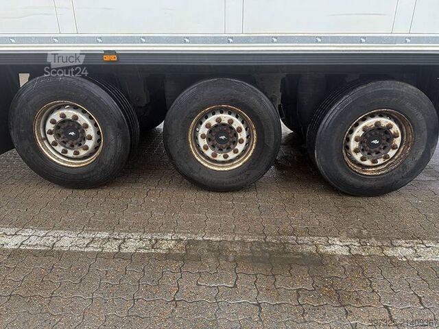 Pārvadājumi saldētavā/saldētavā Schmitz Refrigerated trailer / Kühlauflieger / Køletrailer