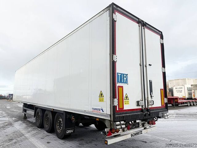 Pārvadājumi saldētavā/saldētavā Schmitz Refrigerated trailer / Kühlauflieger / Køletrailer