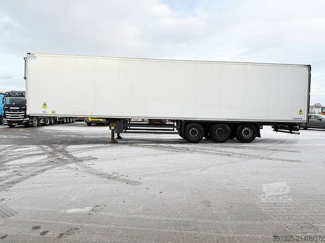 Pārvadājumi saldētavā/saldētavā Schmitz Refrigerated trailer / Kühlauflieger / Køletrailer