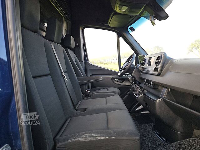 Aukšto stogo universalas MERCEDES-BENZ SPRINTER 316 L2H2 3.5t-Trekhaak!