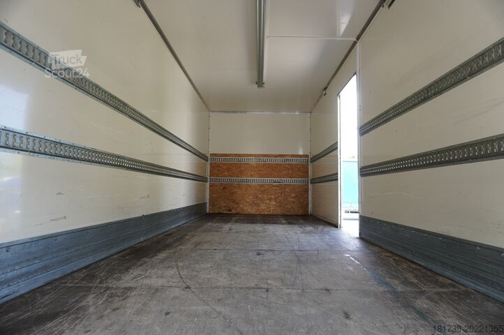 Container lastebil Mercedes-Benz Atego 1318 E6 /20 pallet container/lift