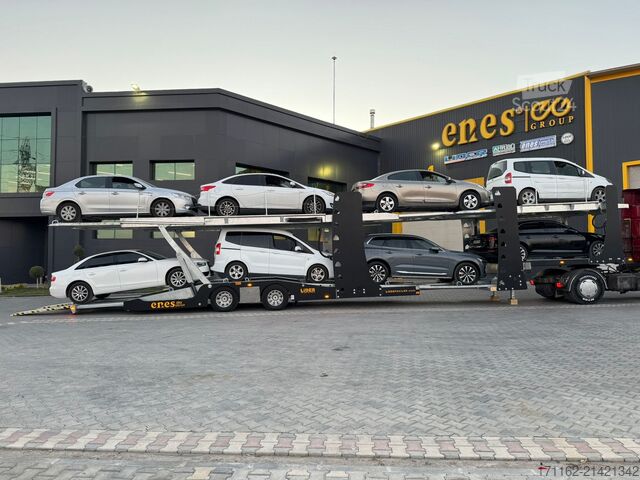 Auto met oplegger Lider 8 Cars Carrier