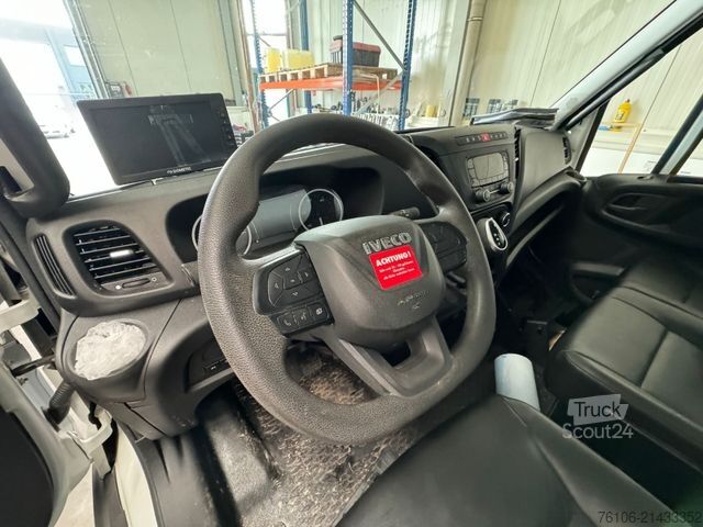 Skåpbil IVECO Daily 35S14 Hi-Matic Koffer*Ahk*Seiten tür*