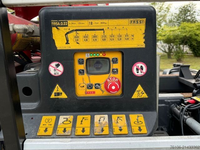 Lastbilsmonterad kran RENAULT Premium Lander 310.26 6x4 Kipper /Kran