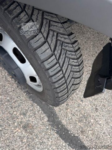 Dubă cu caroserie tip cutie IVECO Daily 35C16 ¤6E Koffer LBW Klima