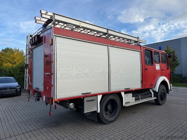 Camion à usage spécial MERCEDES-BENZ 1222 AF 4x4 ALLRAD/Feuerwehr /Pumpe