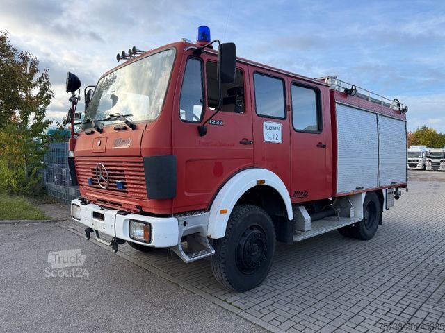 Camion caisson MERCEDES-BENZ 1222 AF 4x4 ALLRAD/Feuerwehr /Pumpe