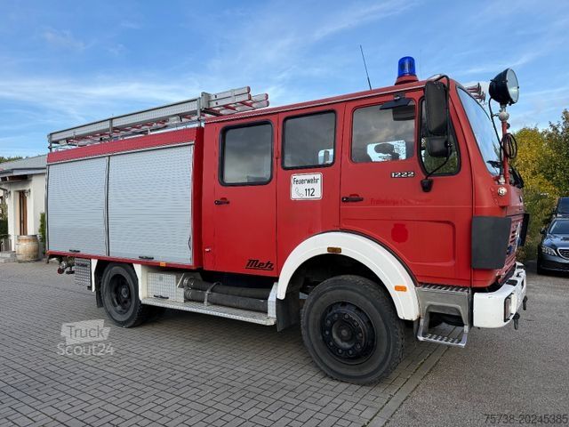 LKW mit Kofferaufbau MERCEDES-BENZ 1222 AF 4x4 ALLRAD/Feuerwehr /Pumpe