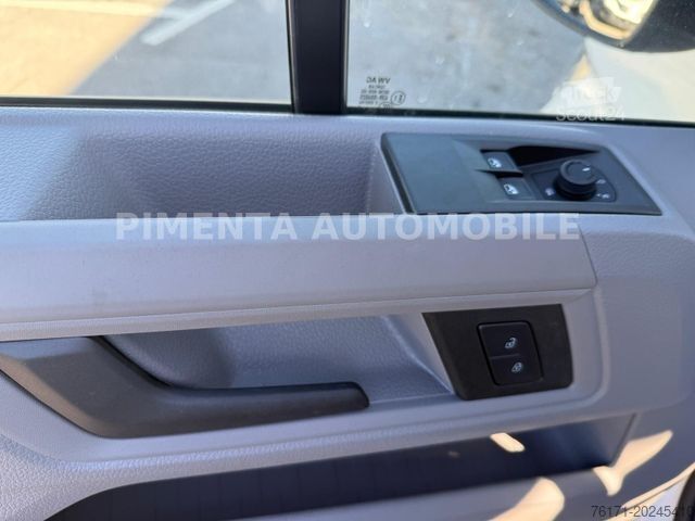 Vrachtwagen met bakwagen VOLKSWAGEN Crafter 50 TRANSPORT KOFFER 2,40mH NAV KLIM TEMP