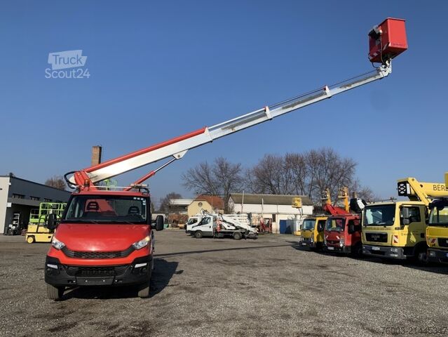 Skåpbil Iveco Daily Multitel MT202DS - 20,2m