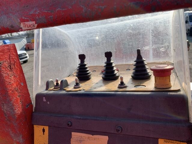 Skåpbil Iveco Daily Multitel MT202DS - 20,2m