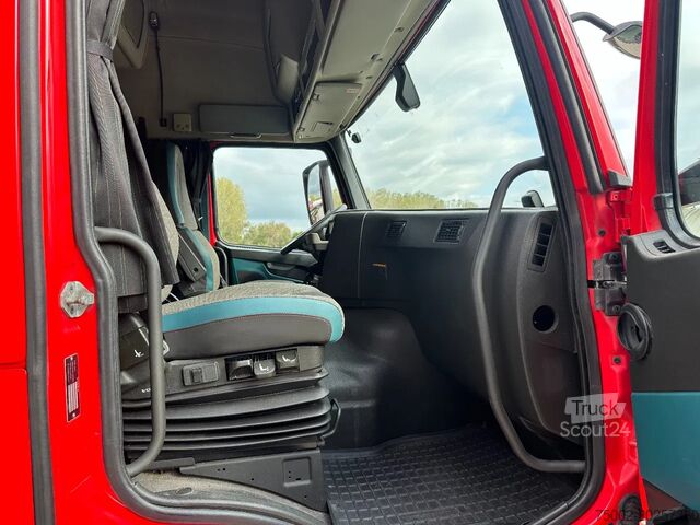 Gevaarlijke stoffen Volvo FM 460 Globetrotter, Night-Airco, ADR (EX/II, E...