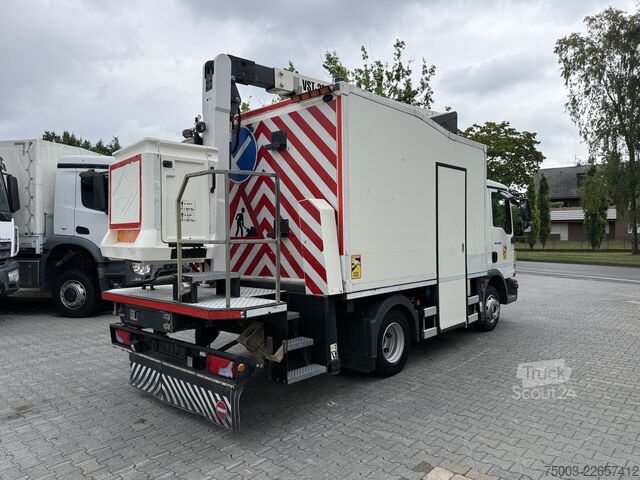 Lastbilsmonterad arbetsplattform MAN TGL 12.180 Koffer mit Ruthmann Versalift 14.90m