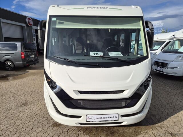 Integrerad husbil FORSTER I 741 EB *Hubstützen*Navi*4250kg*
