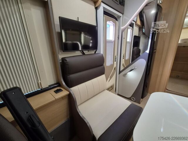 Integrerad husbil FORSTER I 741 EB *Hubstützen*Navi*4250kg*