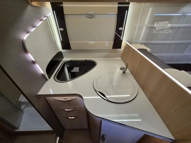 Integrerad husbil FORSTER I 741 EB *Hubstützen*Navi*4250kg*