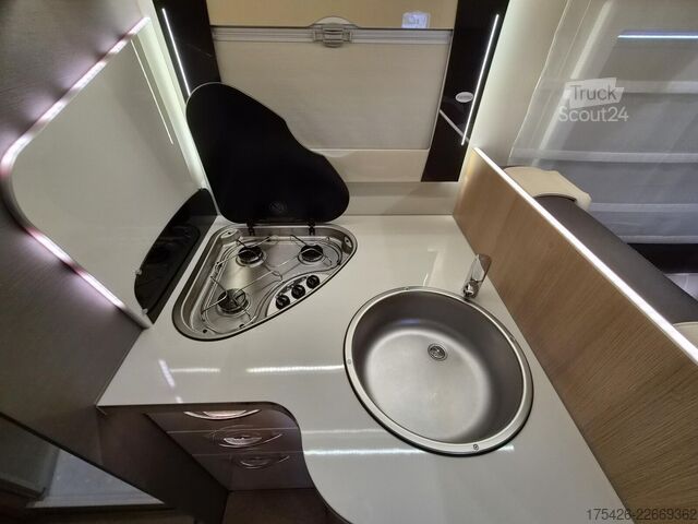 Integrerad husbil FORSTER I 741 EB *Hubstützen*Navi*4250kg*